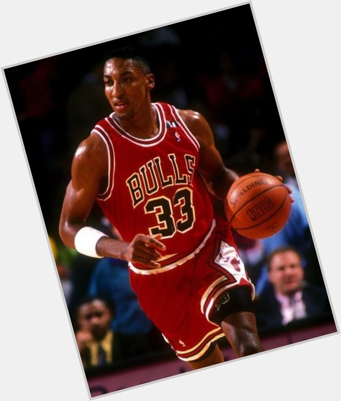 Happy birthday to legend & Hall of Famer Scottie Pippen, he turns 54 today. 