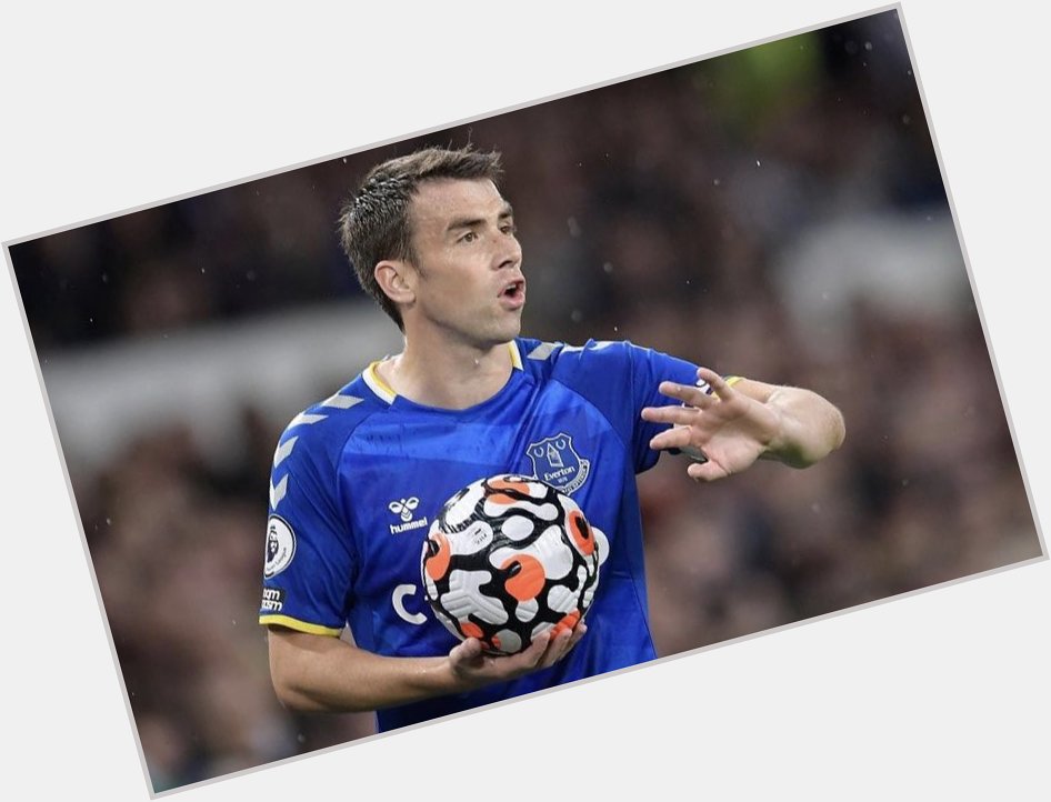 Happy 33rd Birthday to our Captain, Seamus Coleman. Have a great day, Seamus. 