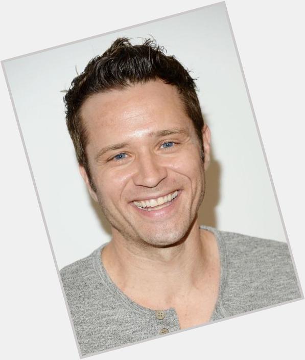 Happy Birthday to the handsome Seamus Dever  