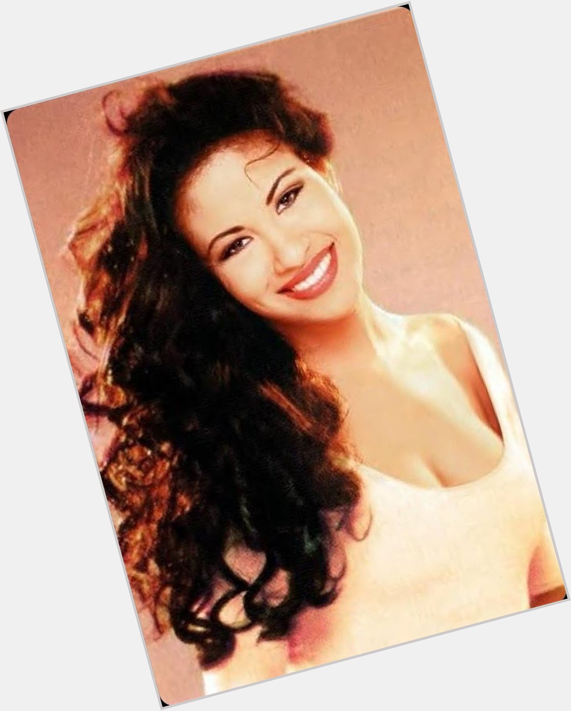 Happy heavenly birthday Selena Quintanilla Perez! 