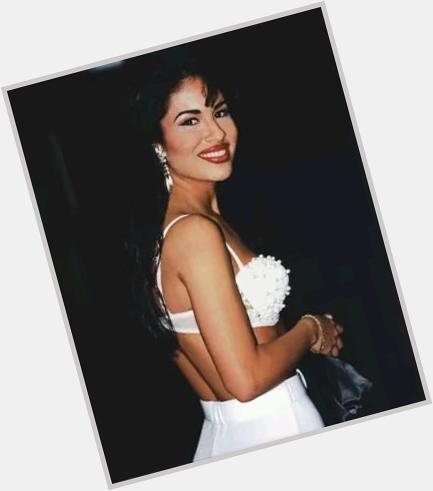 Happy Birthday to the beautiful Selena Quintanilla! Que siges bailando y cantando, mi reina!    