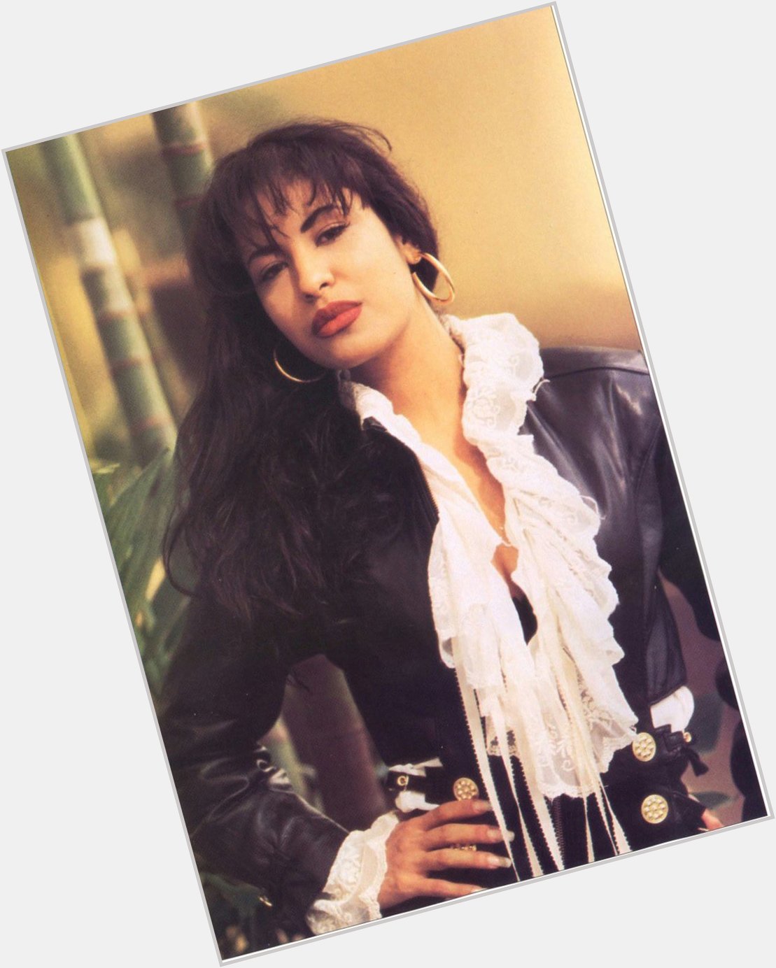 Selena Quintanilla Pérez would have turned 51 yesterday.   Happy Heavenly Birthday Queen 