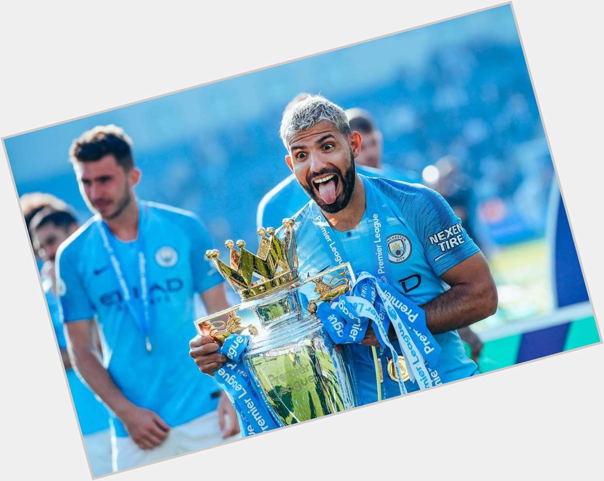 Wishing a very Happy Birthday to the one and only, Sergio Aguero!  Drop a heart  if you love him . 