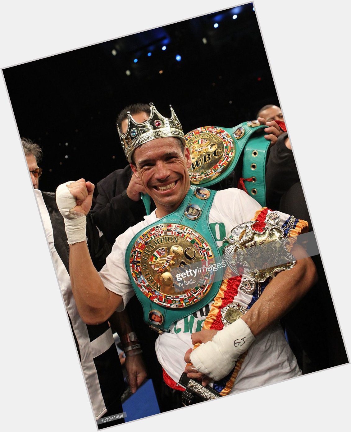 Happy 45th Birthday to former two-division World champion, Sergio Martinez  