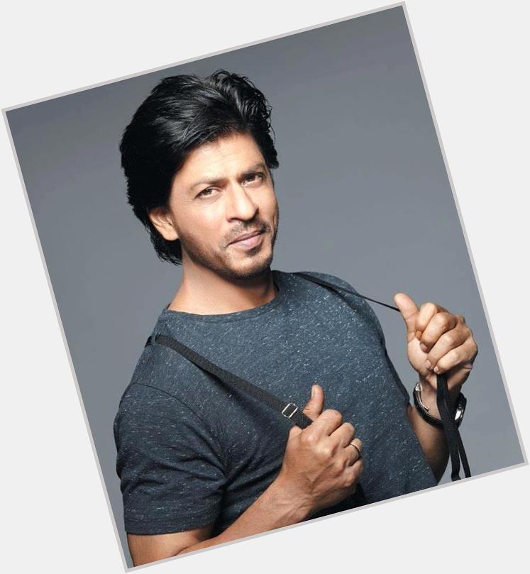 Bollywood star Shah Rukh Khan looks great at 50!

Yesterday was his birthday! Happy birthday from Zee World 