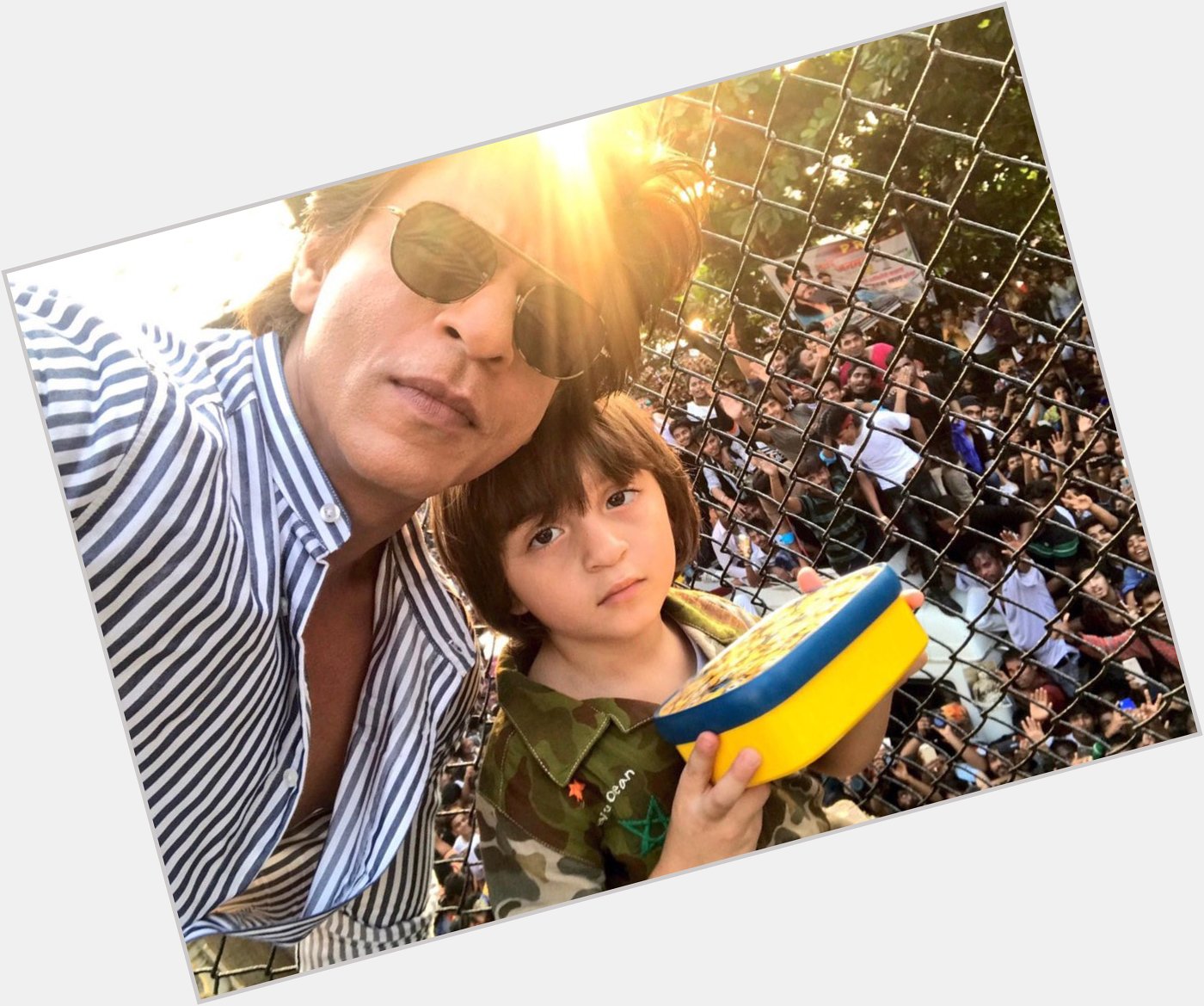Shahrukh khan: wished me Happy Birthday, Birthday Boy!   