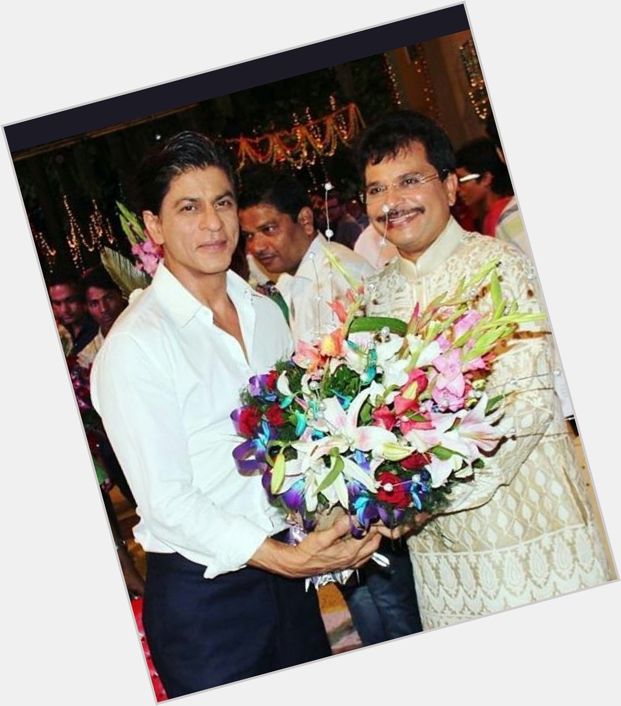 Happy Birthday Shahrukh Khan!
PC:     