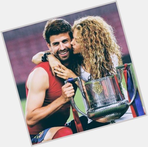 Happy birthday to the cutest couple, Piqué and Shakira! 