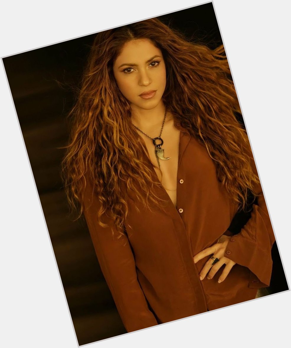 Happy birthday to the Talented and icon Shakira 45 ! 
