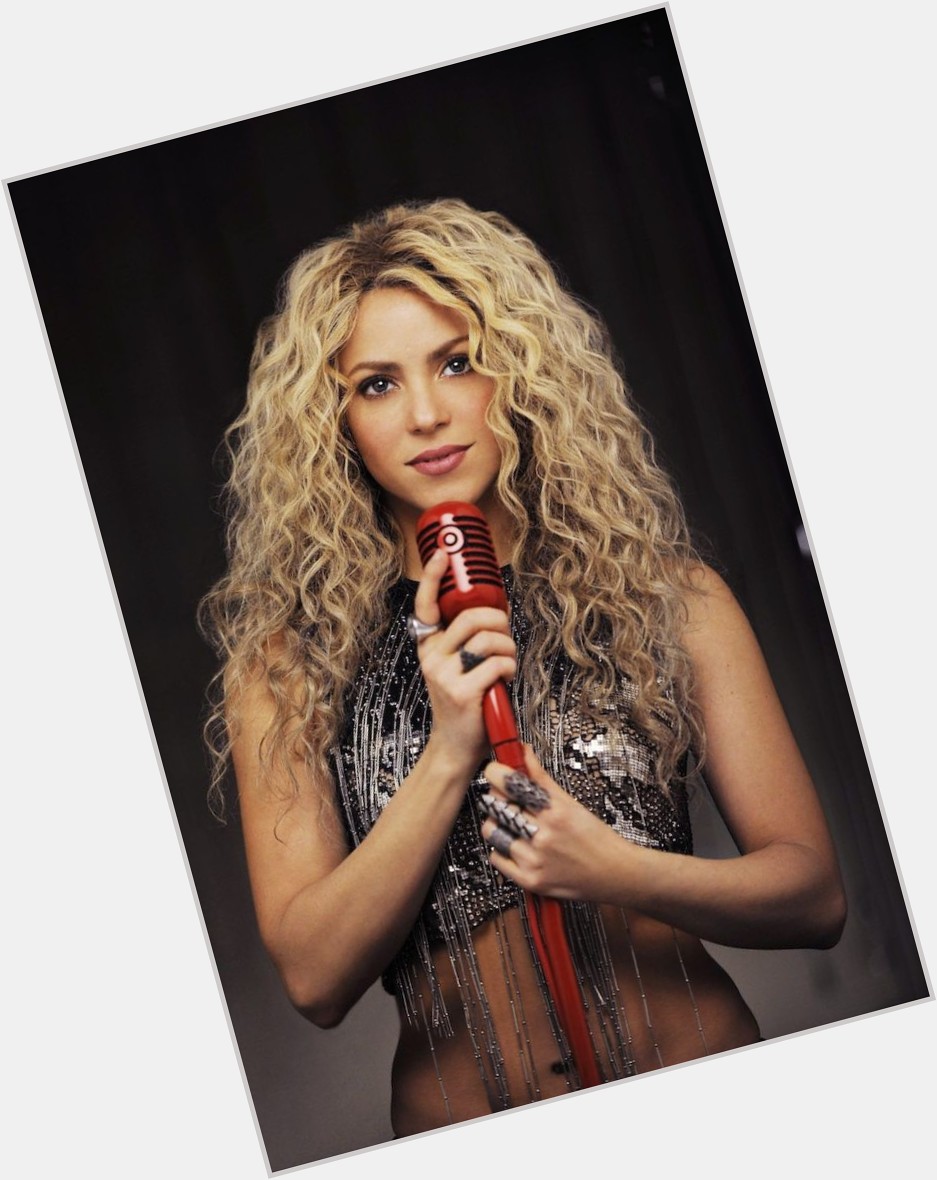 Happy birthday to my favourite Shakira   h 