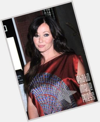 Happy Birthday Wishes to this lovely lady Shannen Doherty!        