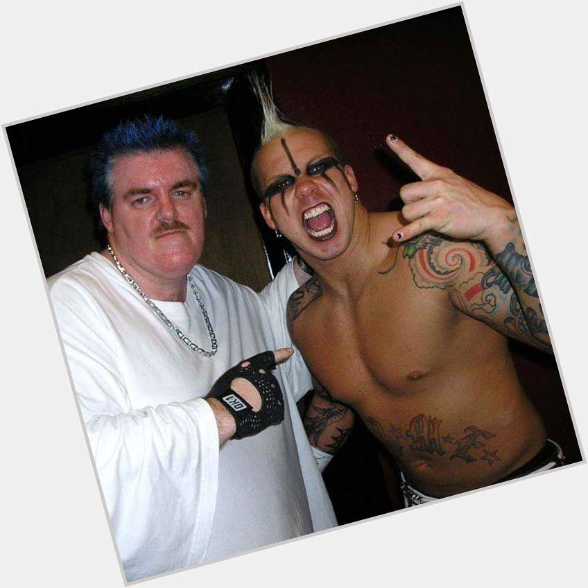  HAPPY 36th BIRTHDAY to Shannon Moore!   