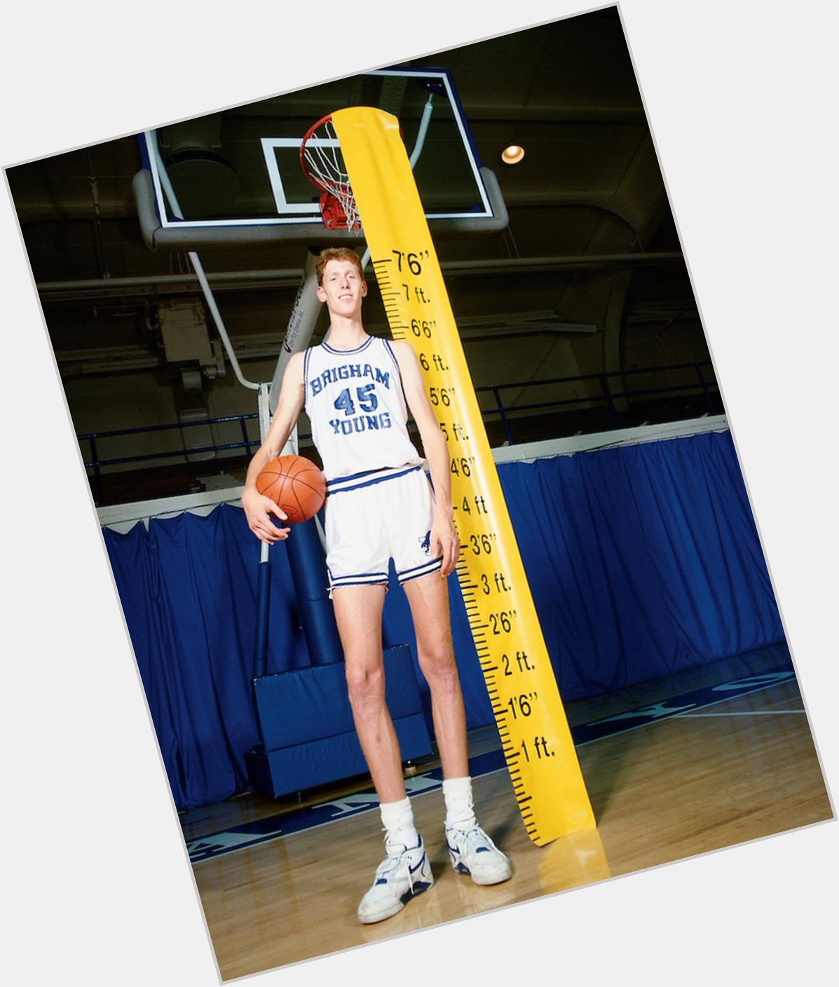 (1990) Happy birthday to 7\6\" Shawn Bradley! 