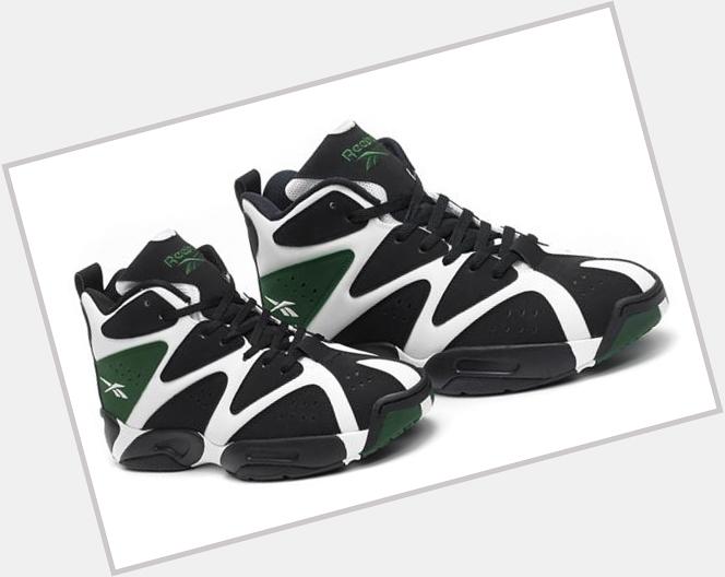 Happy Birthday Shawn Kemp. Owning these sneakers & jersey was about as close I got to replicating an all-time dunker 