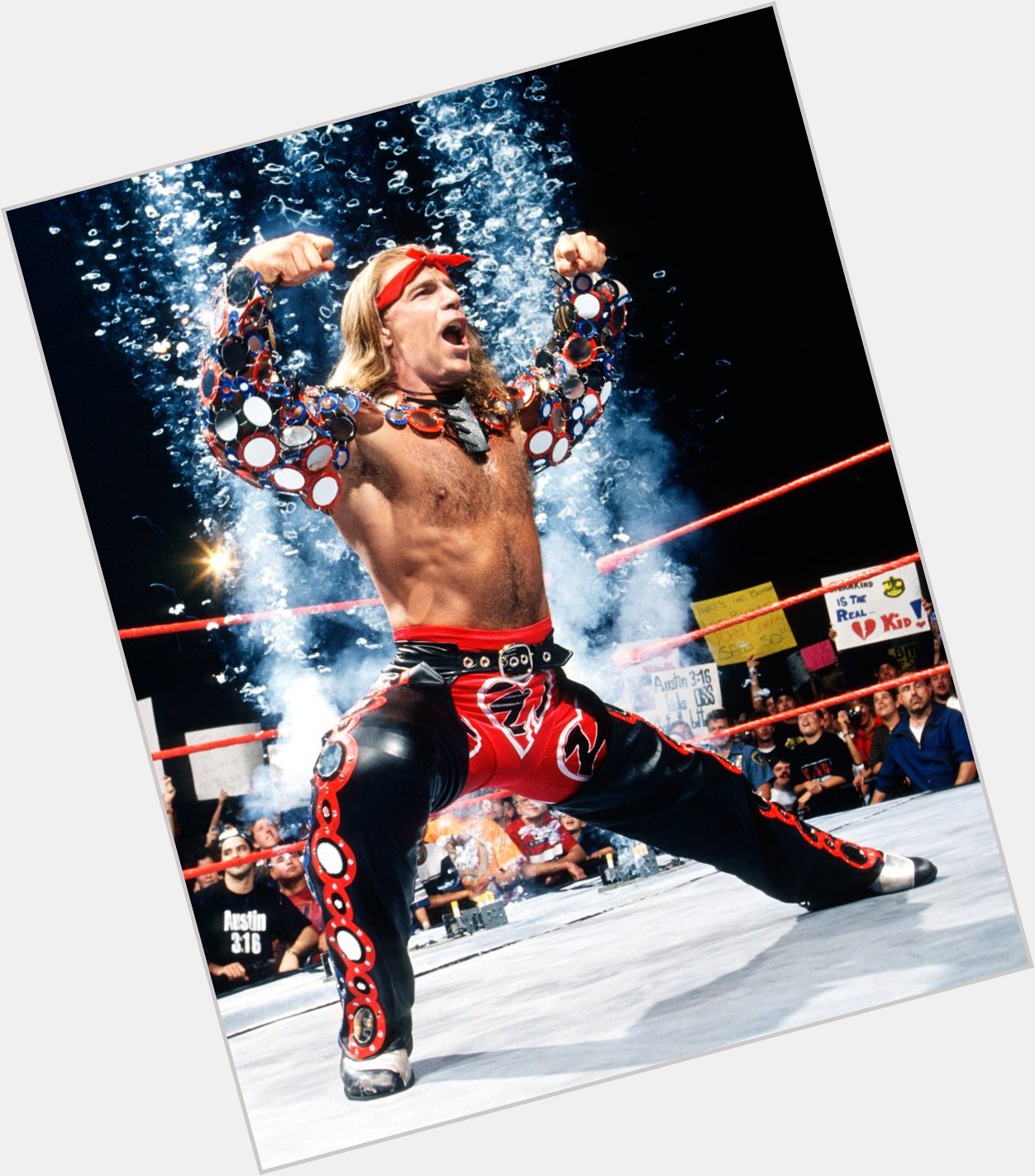 Happy Birthday to Shawn Michaels. One of the best technicak wrestler of all time. And Of course Mr. WRESTLEMANIA. 