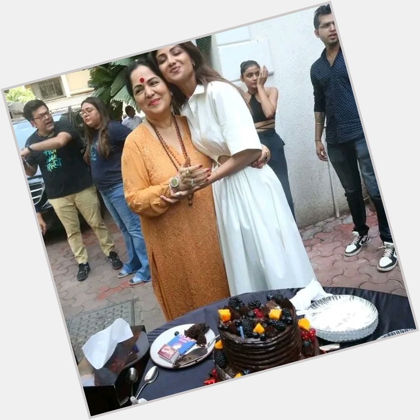 Happy Birthday   Shilpa Shetty ji aapki umra Ho 200 sall 