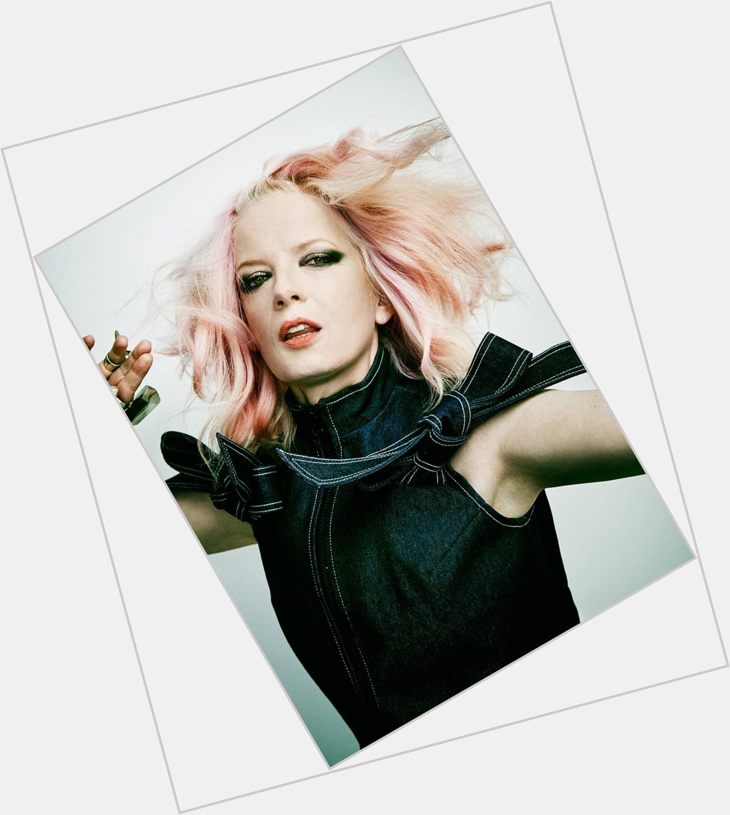 Happy Birthday to the iconic and super fierce Shirley Manson of Garbage. 