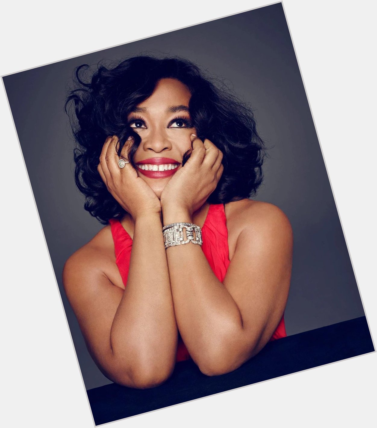 Happy Birthday to the Queen of TV and Thursday nights Shonda Rhimes ( !!     