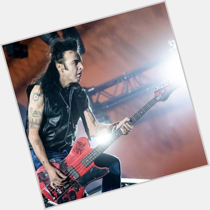 Happy birthday to Simon Gallup from 