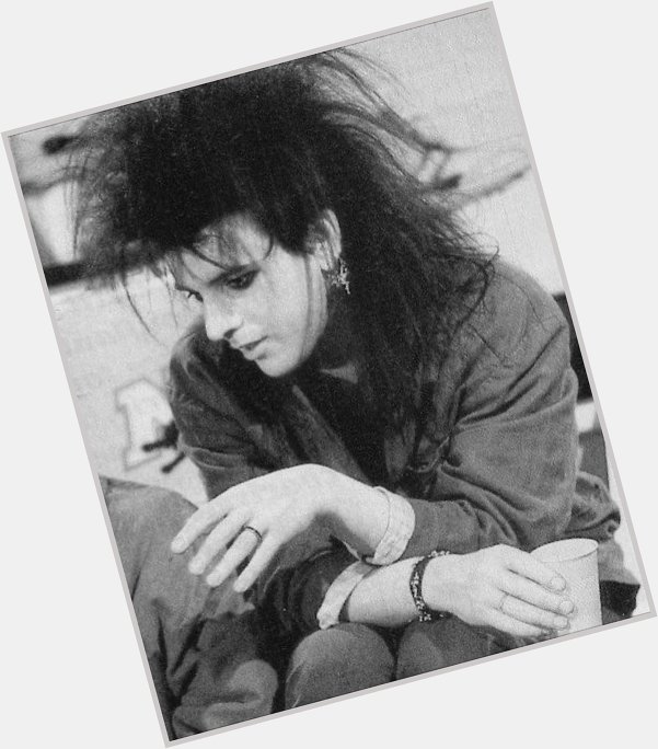 HAPPY BIRTHDAY TO SIMON GALLUP <3333 best bass player of all time and my biggest inspiration 