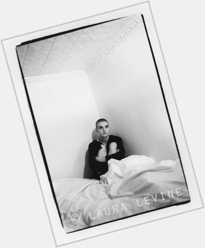 Sinead O Connor in my bed, NYC, 1988 Photo © Laura Levine. Happy Birthday - you are so special. 