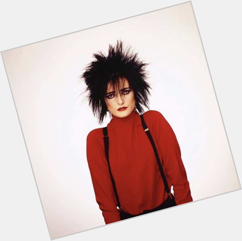 Wishing a very happy birthday to the fabulous Siouxsie Sioux! xM 
