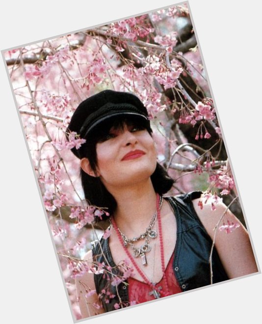 Happy birthday to the one and only siouxsie sioux 