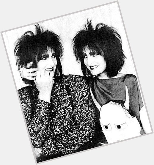 Siouxsie sioux turns 65 today EVERYONE say happy birthday siouxsie OR ELSE!!!!!!!!!!!! 