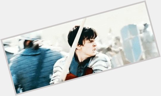 So, happy birthday to Skandar Keynes (Edmund Pevensie) who just disappeared years ago from all the social media  