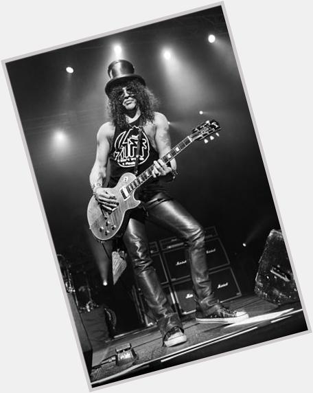 Happy birthday to one of the greatest guitarist of all time; Slash - 52 today.    