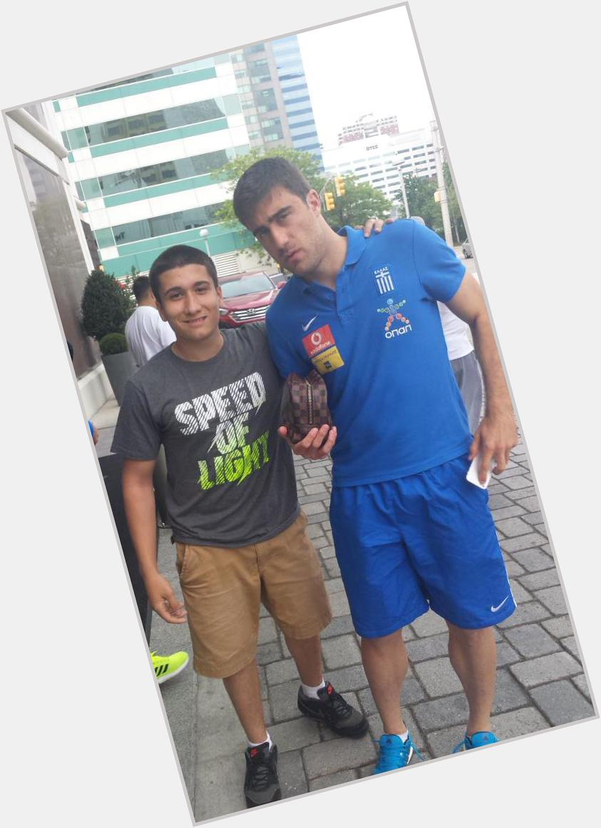 Happy 27th Birthday to Sokratis Papastathopoulos! The Silent leader who is a rock in defence! 
