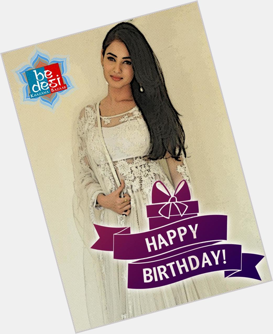 Khazana Bazaar wishes gorgeous Sonal Chauhan a very happy birthday!!! 