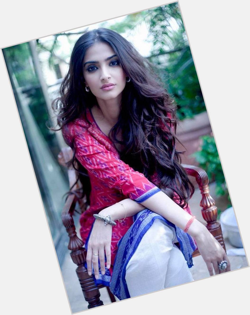 Wishing Sonam Kapoor a very Happy Birthday! Listen to her songs, back-to-back until 11am on  