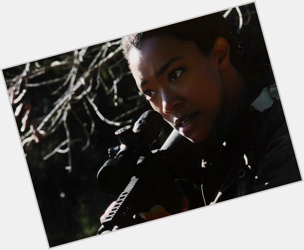 Happy Birthday to Sonequa Martin Green, who does a fantastic job as Sasha in TWD, have a good one! 