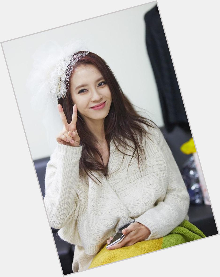HAPPY BIRTHDAY SONG JI HYO 35 but still look young & pretty our ace  