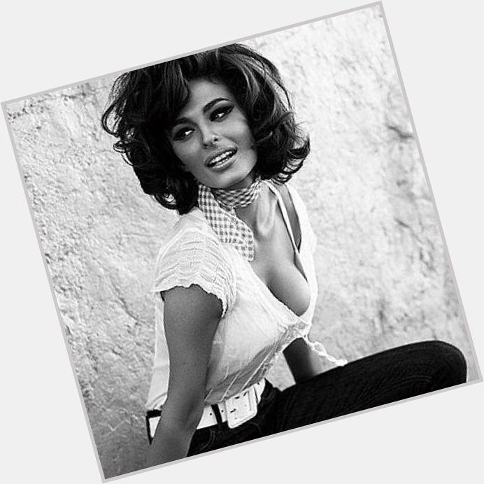 Happy 80th birthday to the legendary Sophia Loren! 