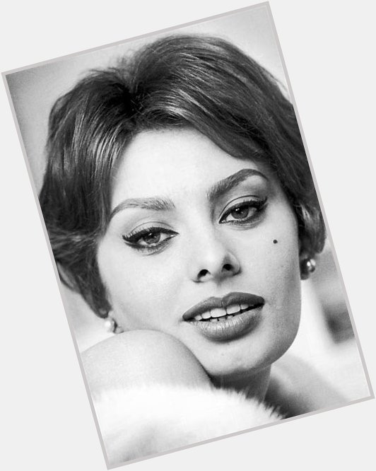 Happy 85th birthday to a timeless Italian beauty Sophia Loren...  