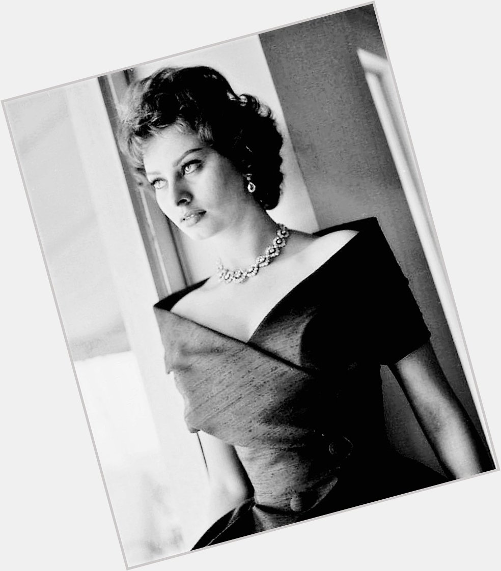 Happy birthday Sophia Loren September 20, 1934      