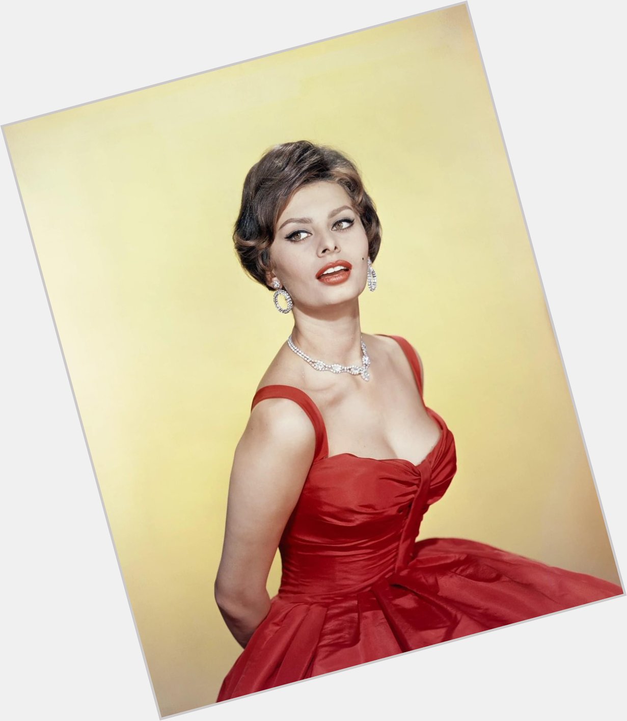 Happy birthday to Italian actress Sophia Loren, born September 20, 1934. 