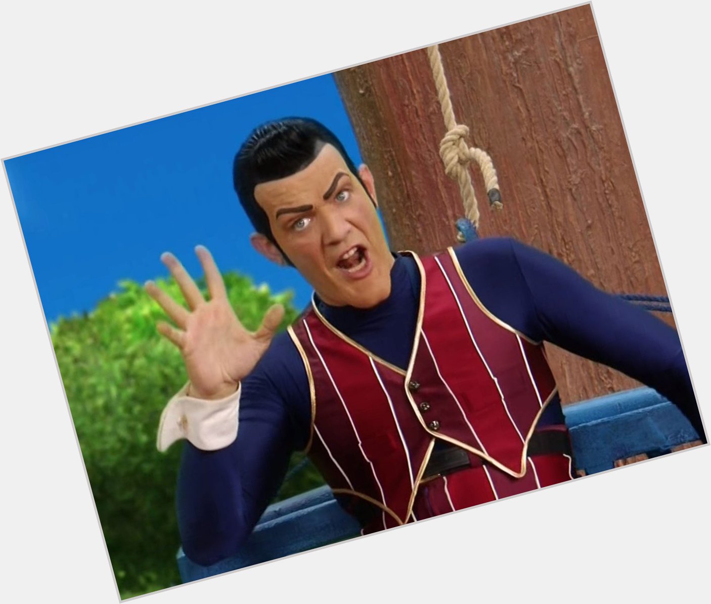 Happy 46th birthday to actor Who played Robbie rotten From lazy town the late Stefán Karl Stefánsson
Your dude. 