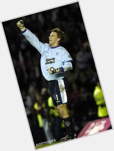 Happy 44th birthday to former goalkeeper Stefan Klos. 