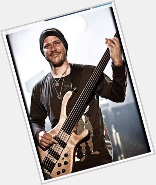 Happy birthday to Stefan Lessard! What s your favorite bass line of his in a song? 