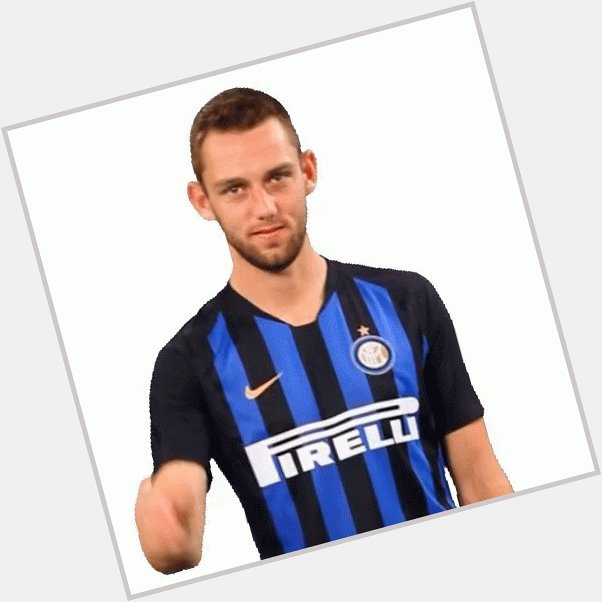 Happy Birthday to Stefan De Vrij. He\s Europe\s most underrated center back, and most dependable player. 
