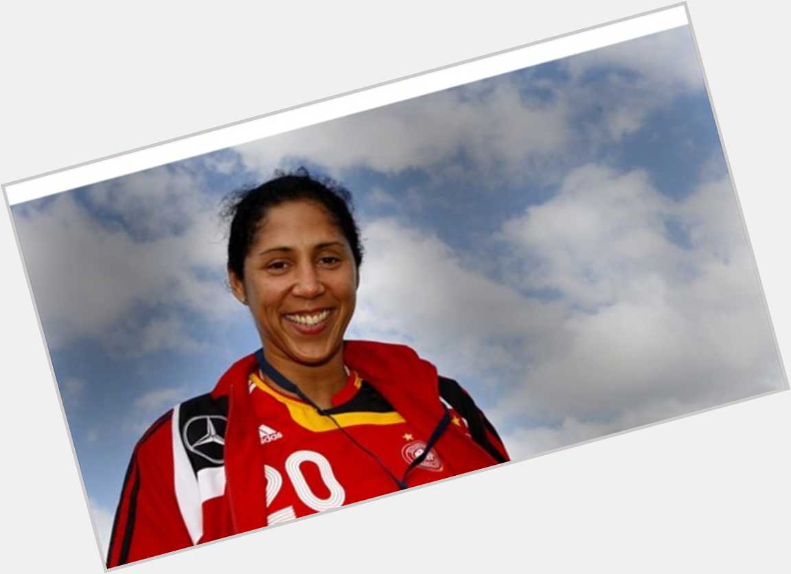  Happy birthday to former Germany star and all-round legend Steffi Jones  | 