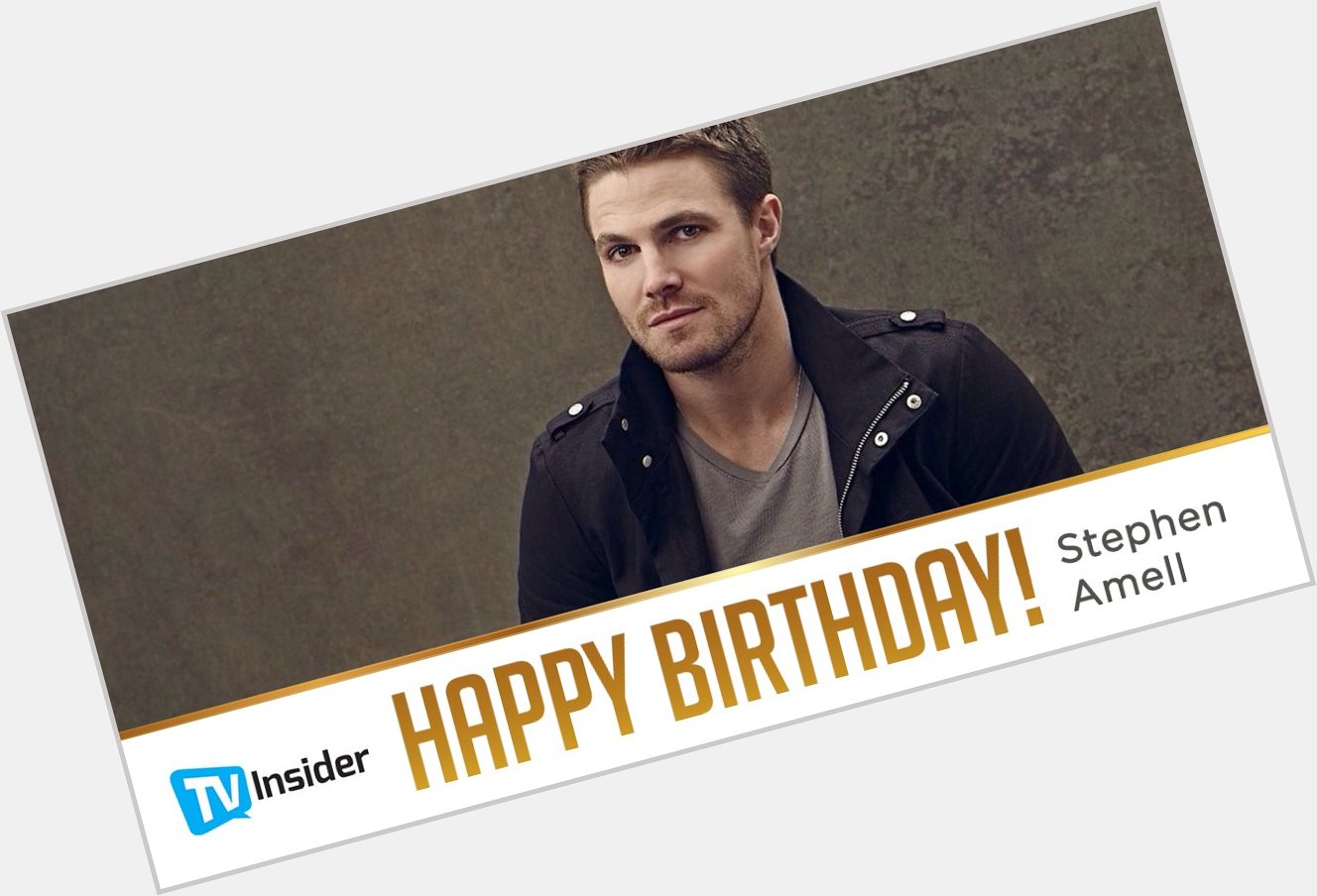 Our is pointing at Oliver! Happy birthday, Stephen Amell. 