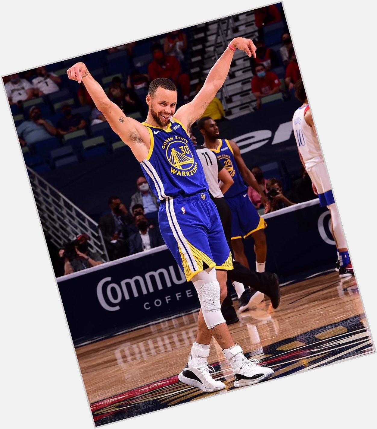   Happy Birthday Stephen Curry

Rep 30 and shop with to score 10% Cash Back 