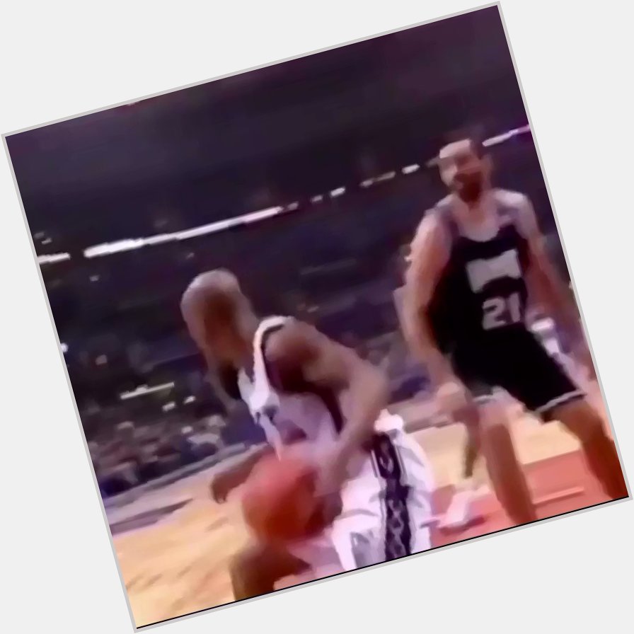 Happy birthday Stephon Marbury who airballed this shot thanks to the great defense of Vlade Divac 