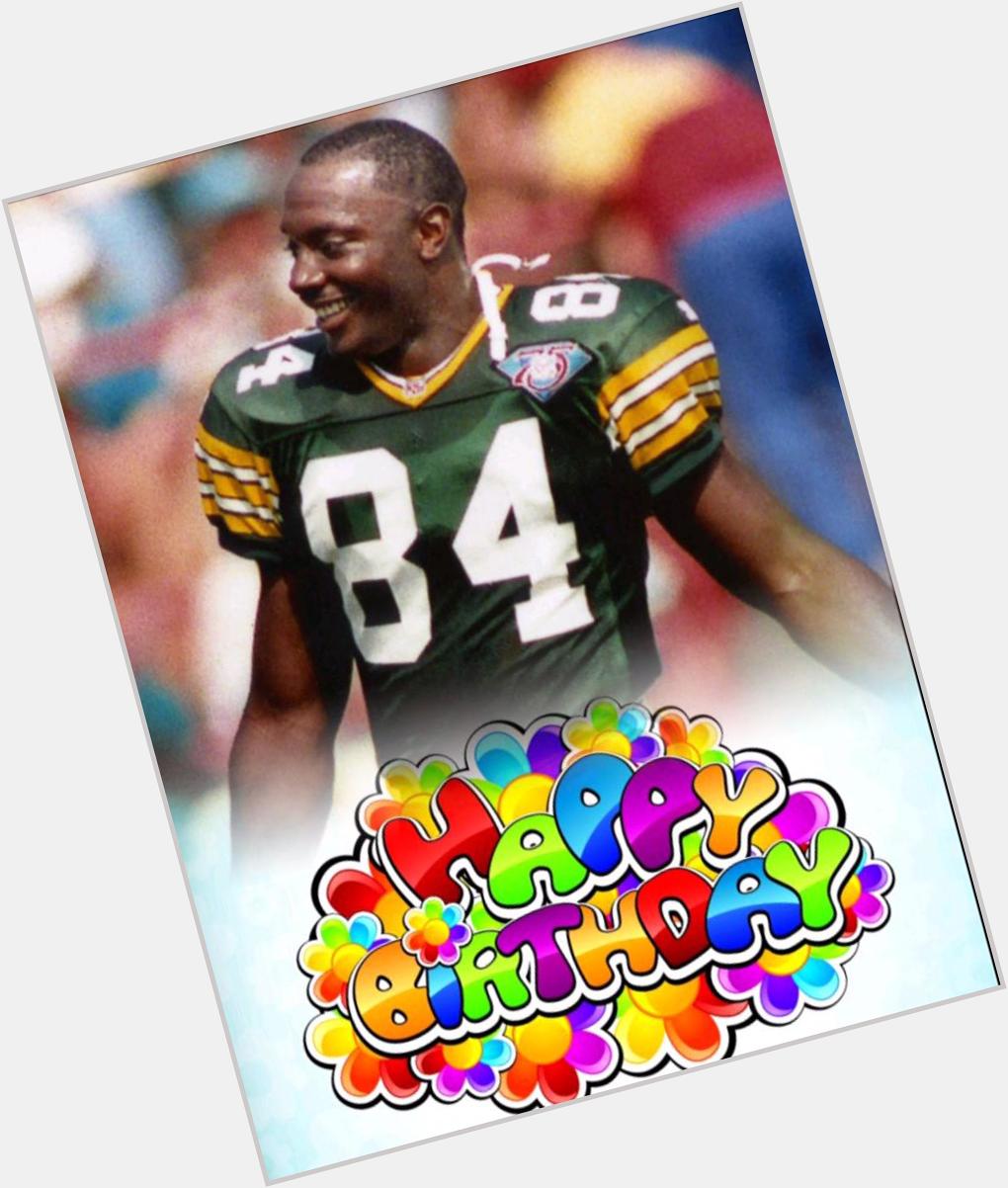 Happy Birthday to Sterling Sharpe! Honestly he could be considered the best ever if it wasn\t for his injury! 