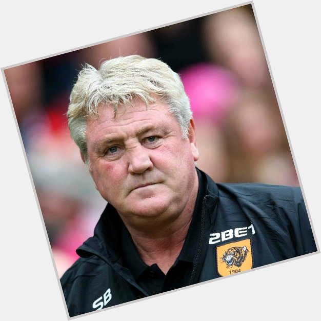 Happy Birthday to Norwich City manager Steve Bruce who turns 55, he played for    & 