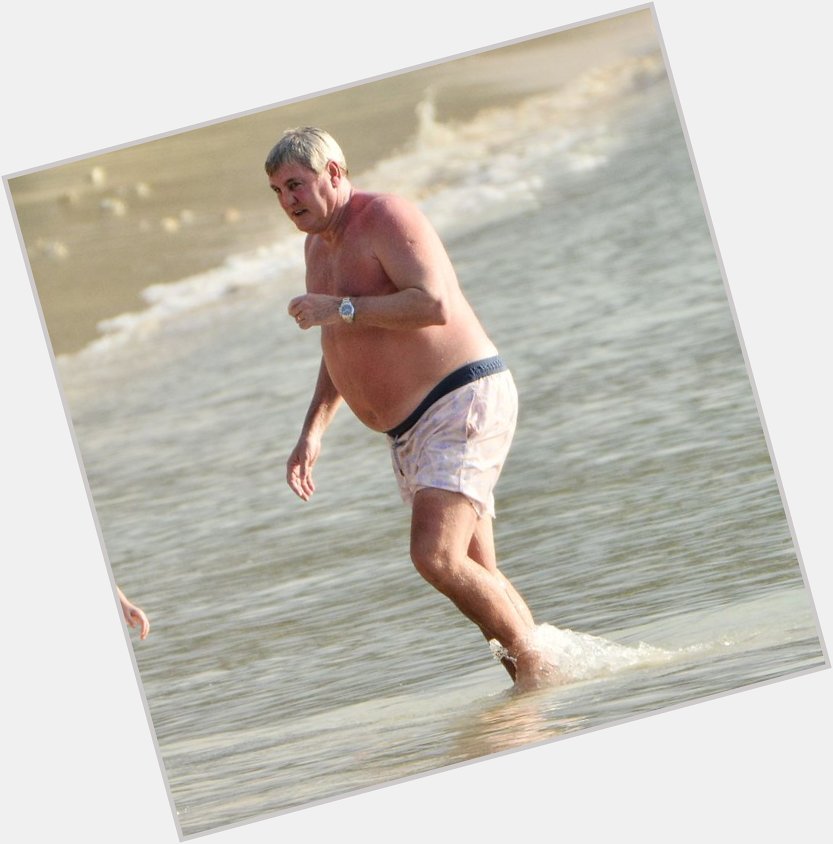  HAPPY BIRTHDAY Steve Bruce turns 59 today.

Here he is after successfully swimming the Channel in 2013    